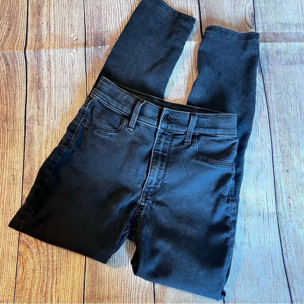 Girl’s Old Navy Extra High Rise Black Ballerina Jeggings size 10